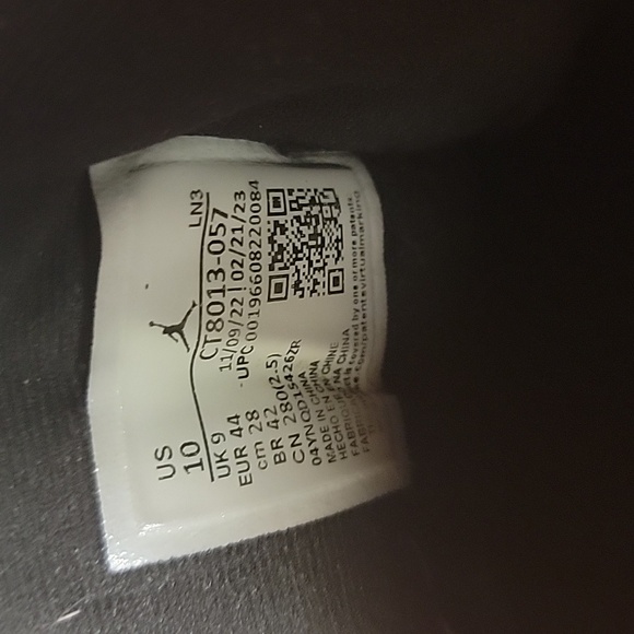 Jordan 12 Retro 'Field Purple' - Picture 9 of 10